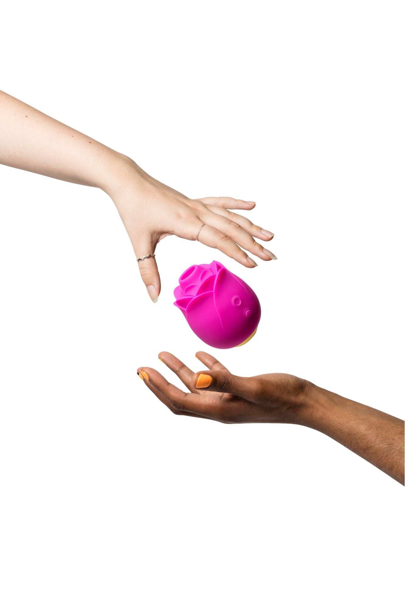 by Womanizer Rose Air Pressure Vibrator | ROMP