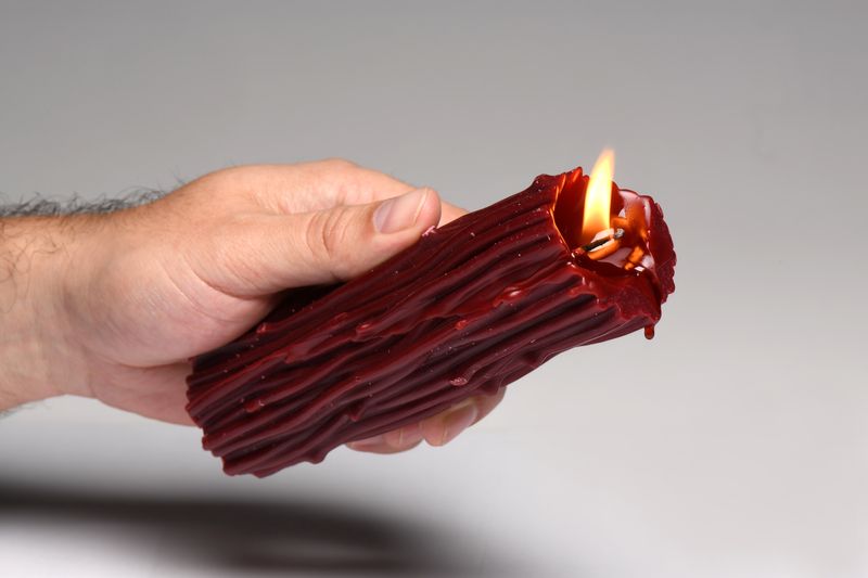 Master Series - Thorn Drip Candle - Red