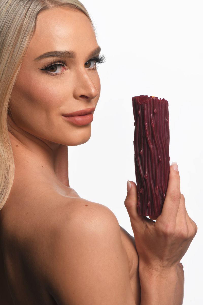 Master Series - Thorn Drip Candle - Red