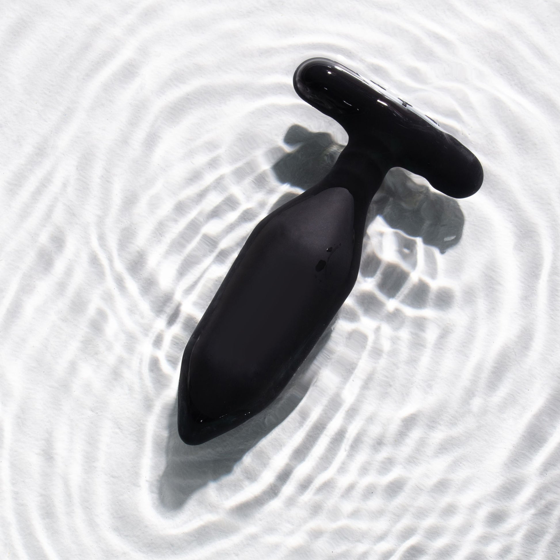 Je Joue - Onyx Butt Plug with Remote Control