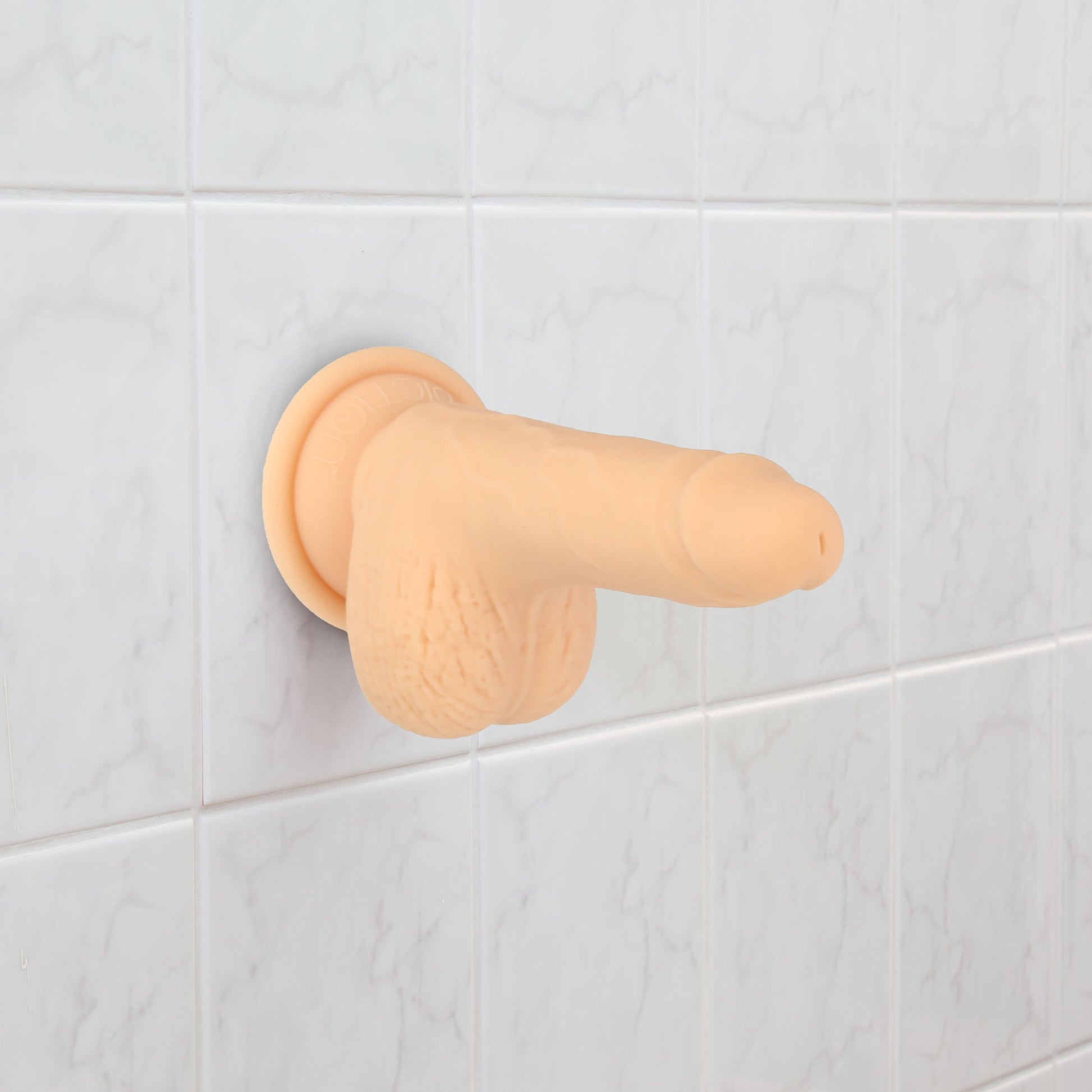 Naked Addiction - Thrusting Dong with Remote 16,5 cm Vanilla