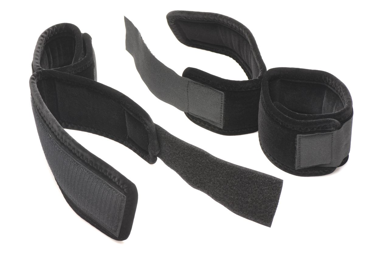 XR Brands - Wrist and Ankle Cuffs - Black – Handcuffs
