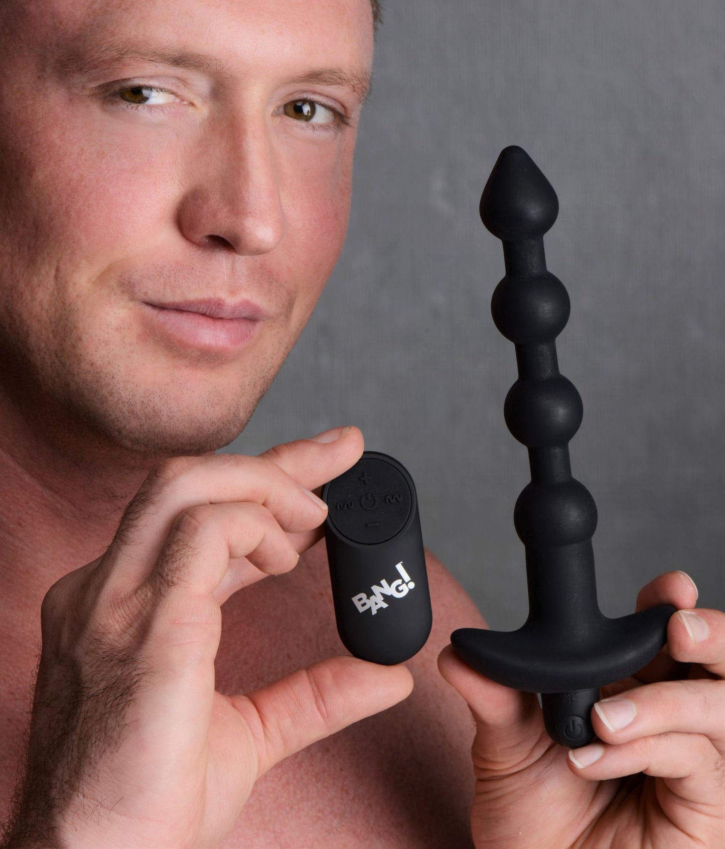 Bang! - 28x Remote Control Vibrating Silicone Anal Beads - Black