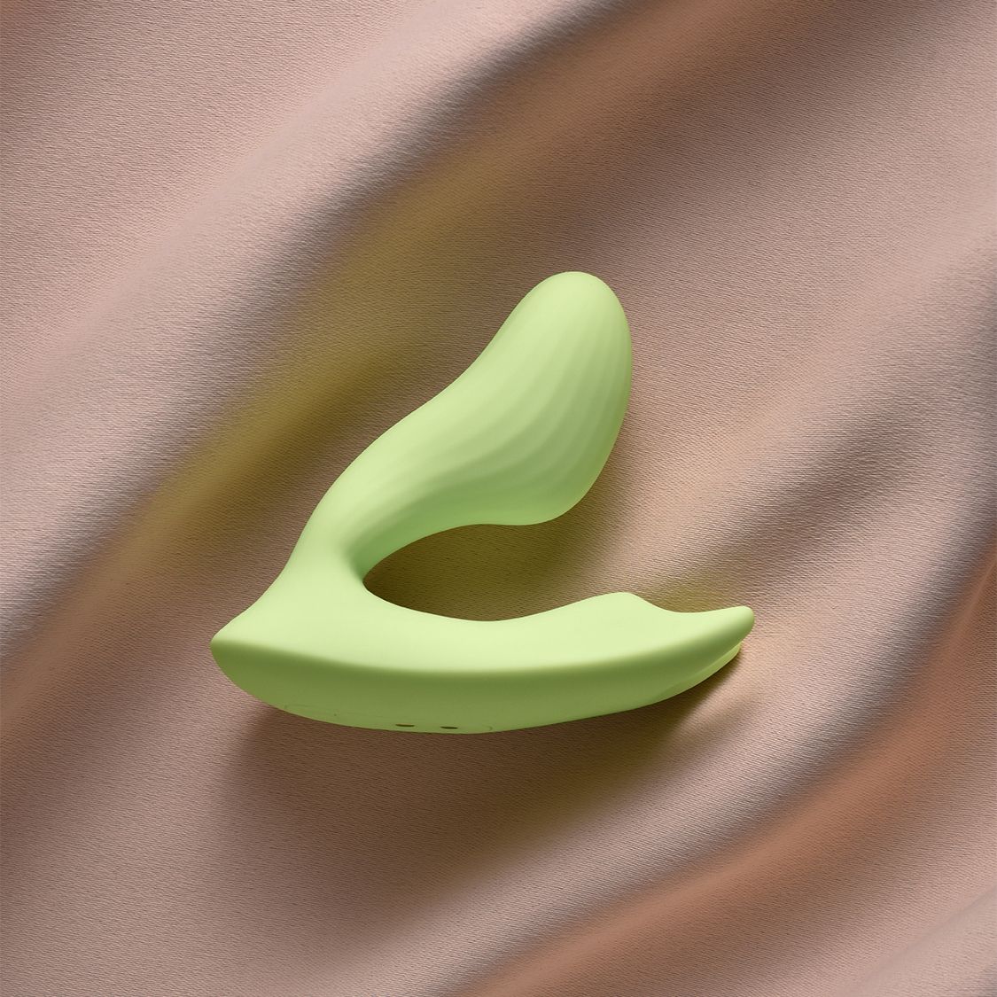 Magic Motion - Umi Smart Wearable Vibrator - Green