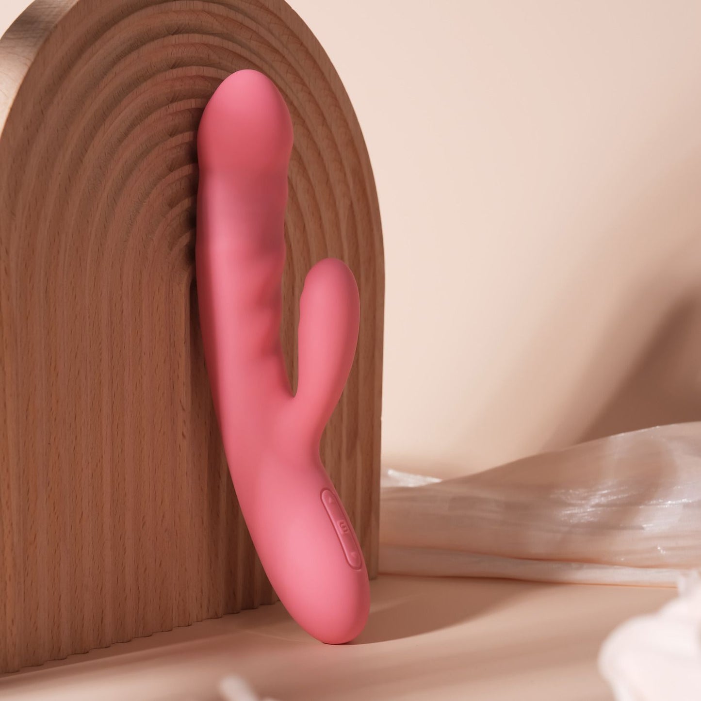 SVAKOM - Avery Thrusting Rabbit Vibrator - Strawberry Pink – G Spot Rabbit Vibrator