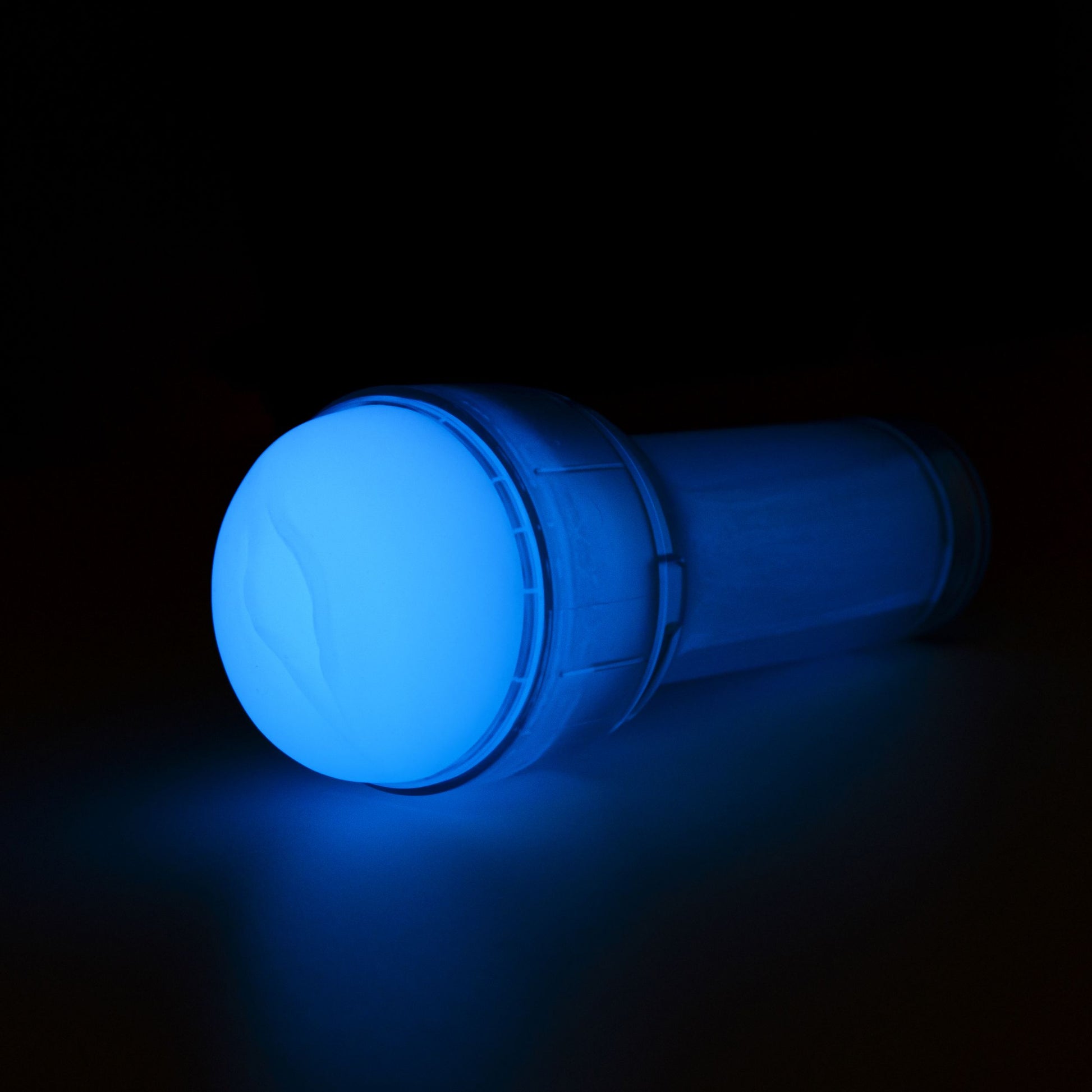 Kiiroo - FeelGlow Stroker - Glow-in-the-Dark Black