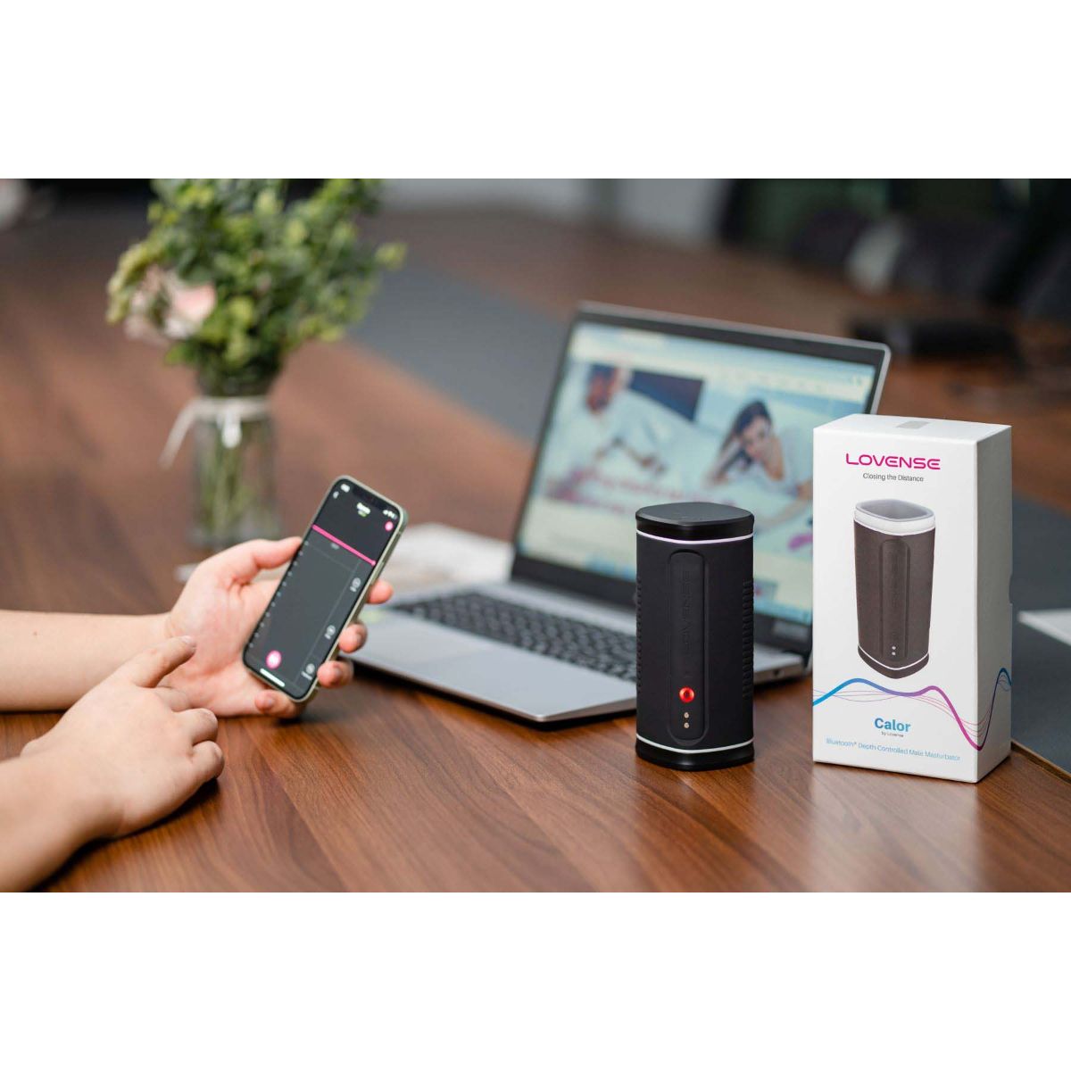 Lovense - Automatic Masturbator With App - Black